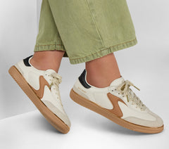 Women Skechers Hotshot - Living Luxe