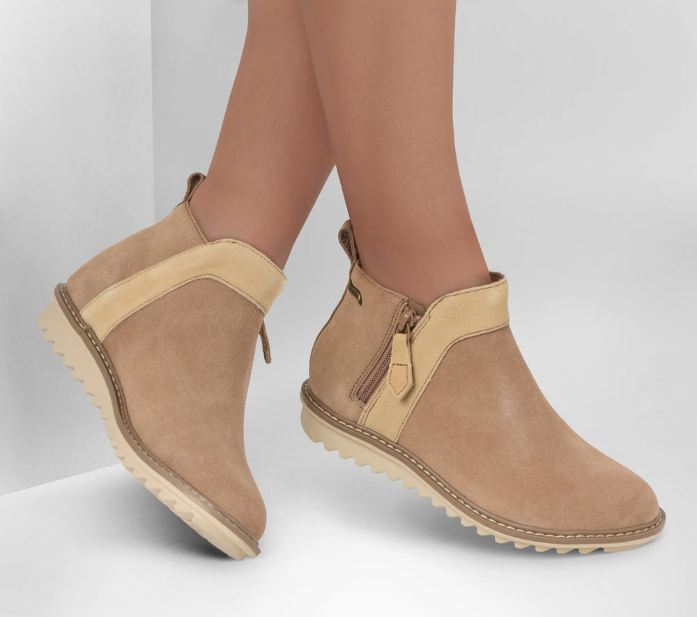 Women Skechers Arch Fit Mojave - Indefinite Wonder