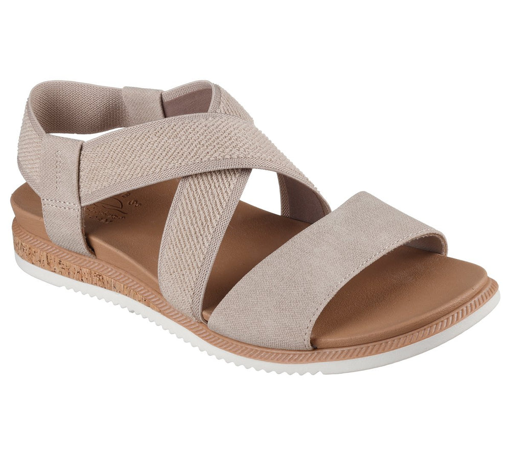 Women Skechers BOBS Desert Kiss Low