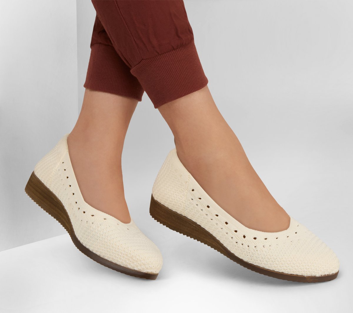 Women Skechers Cleo Sawdust - Always Yours