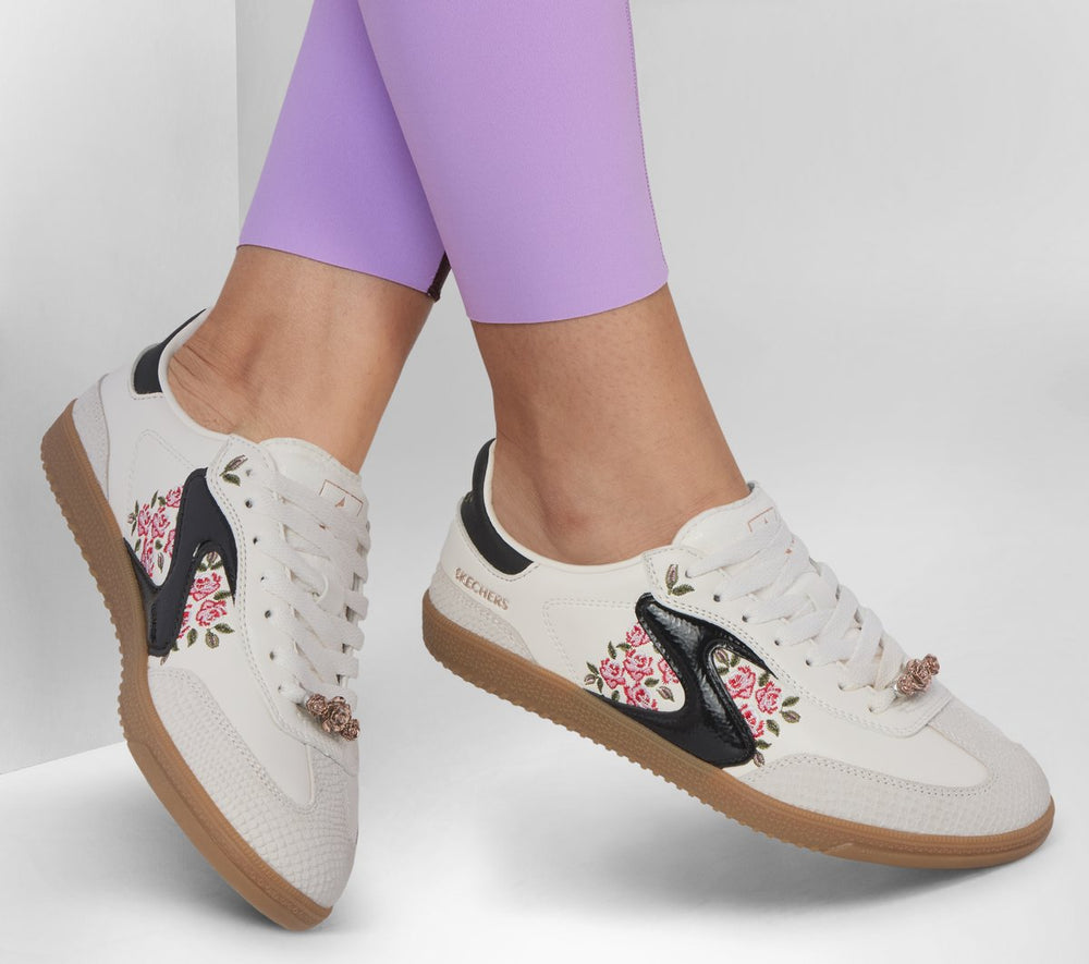 Women Skechers Hotshot - Fiercely Floral