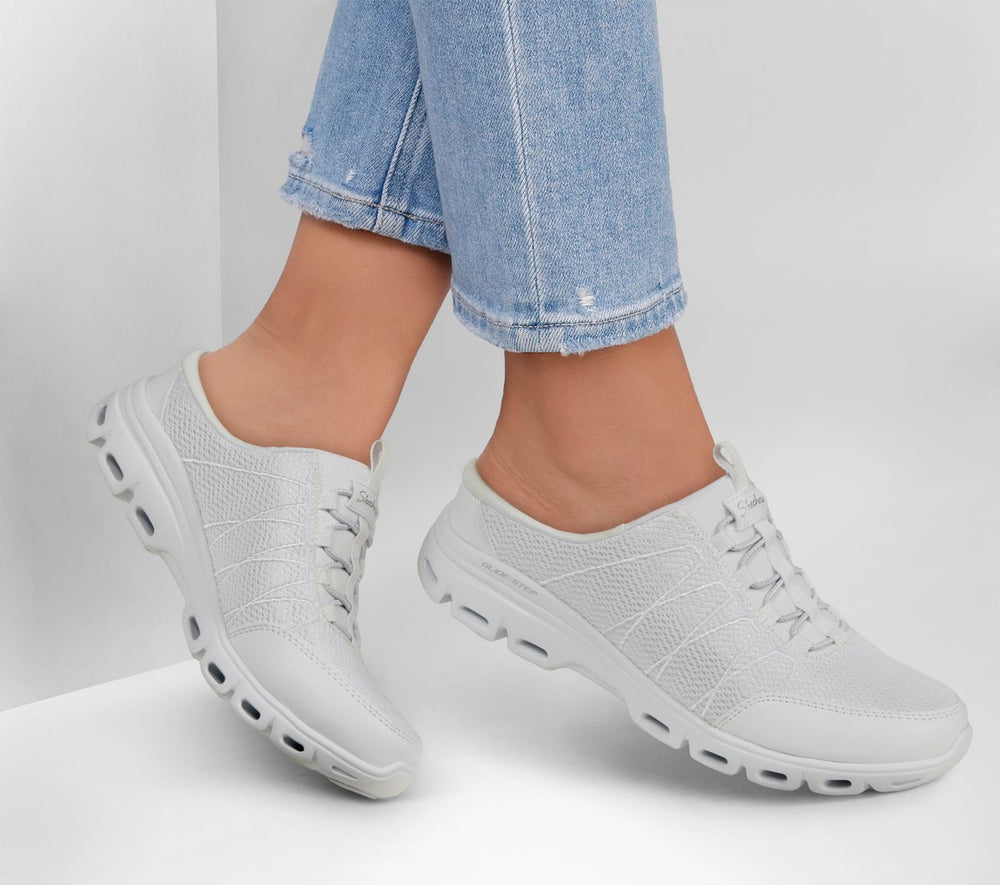 Women Skechers Relaxed Fit: Glide-Step Comfort