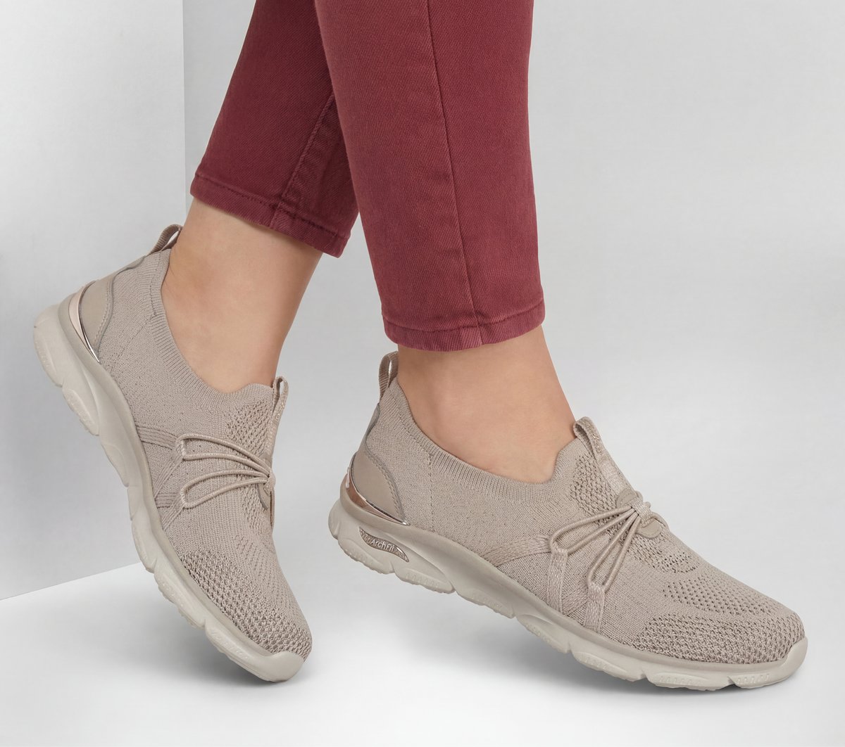 Women Skechers Arch Fit Sunny - Flutter Step